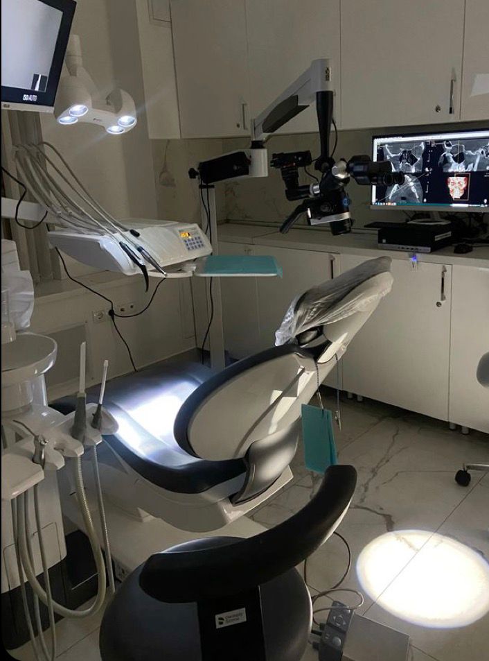 Dentist